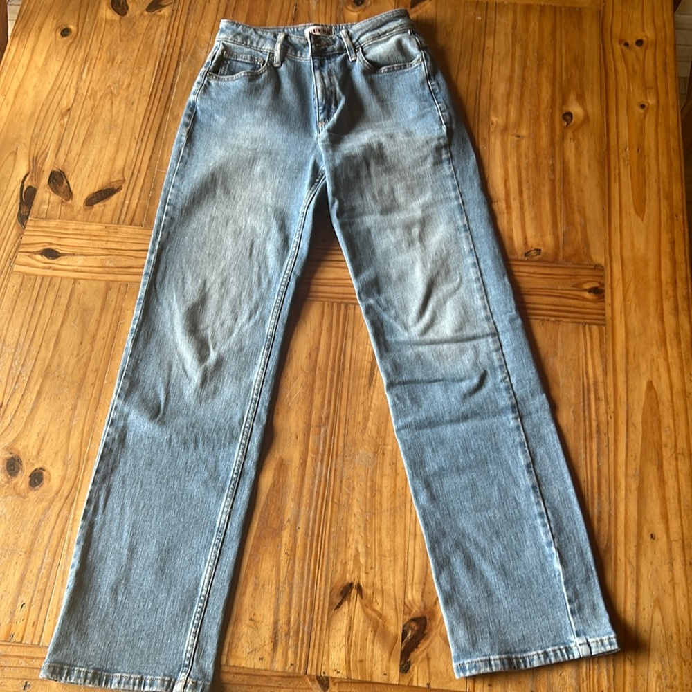 Guess High Rise Straight Size 25